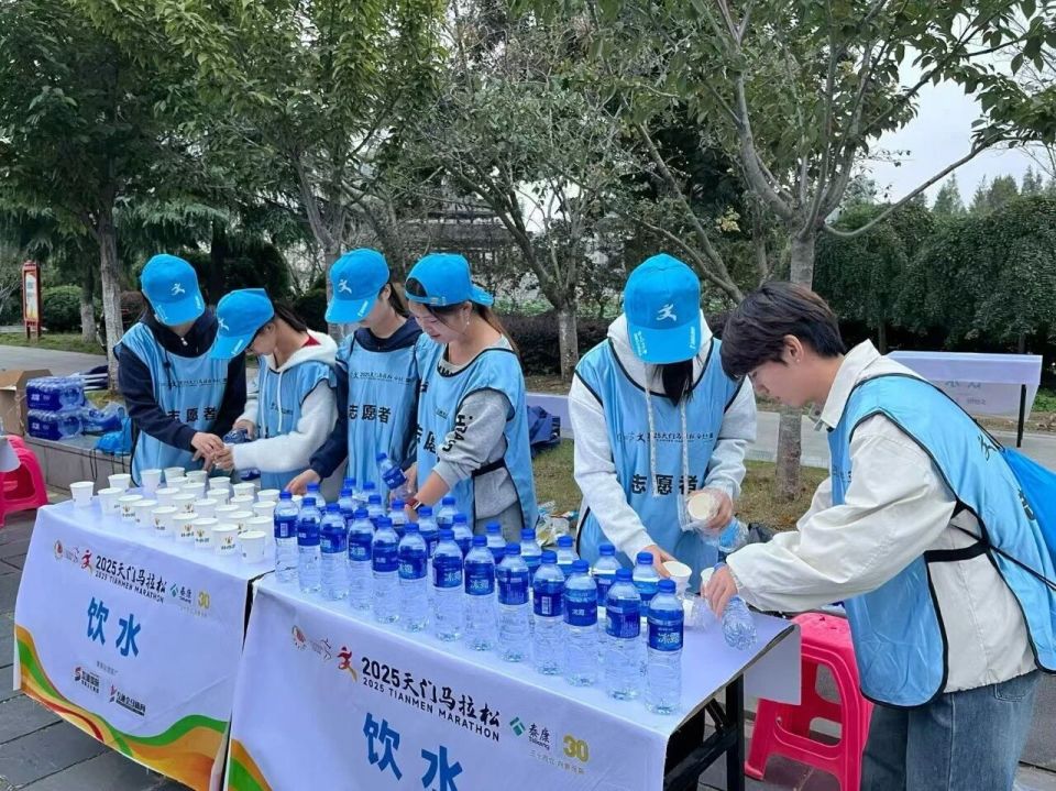 服务基层 服务基层